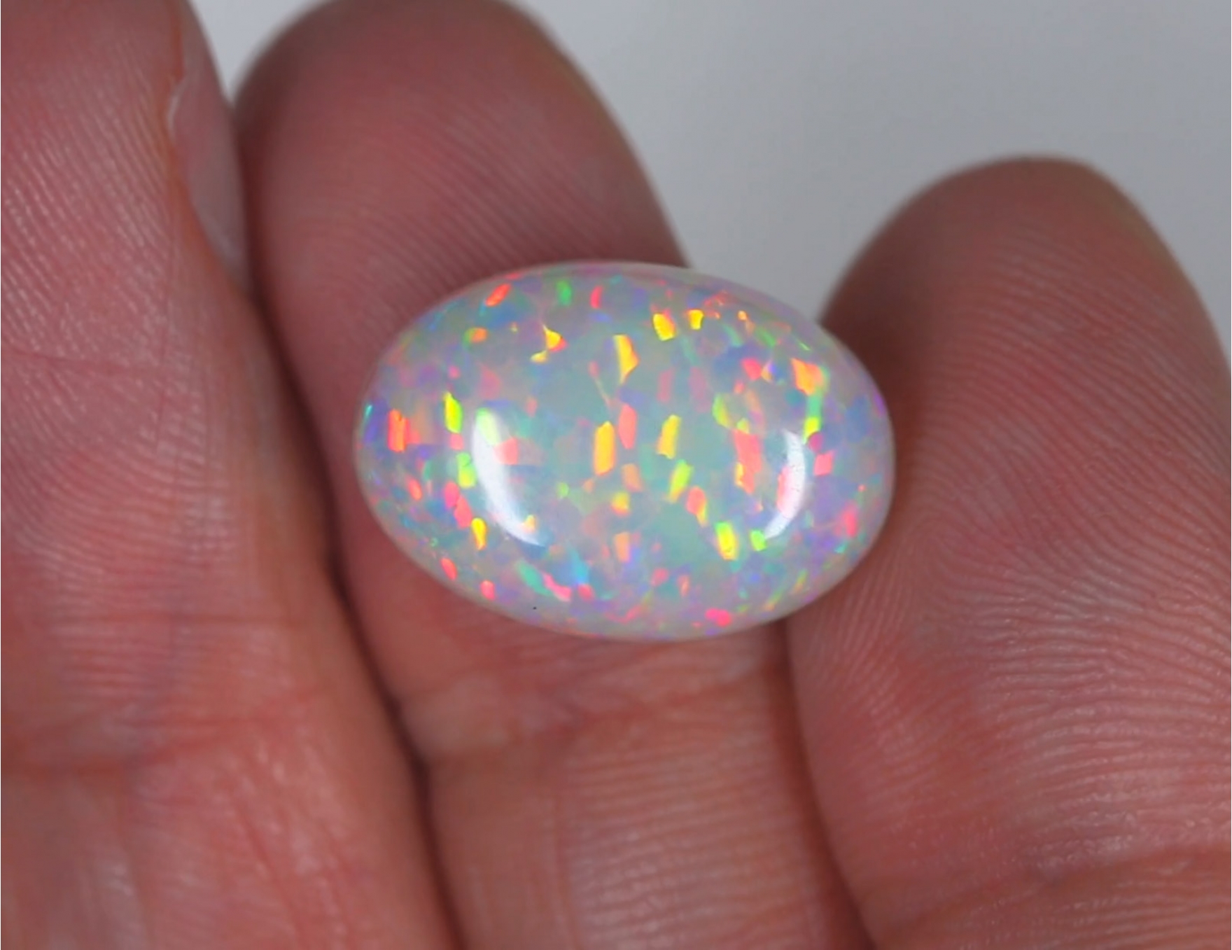 Ethiopian Welo opal - 7,17 ct. with Pinfire/Patchwork pattern