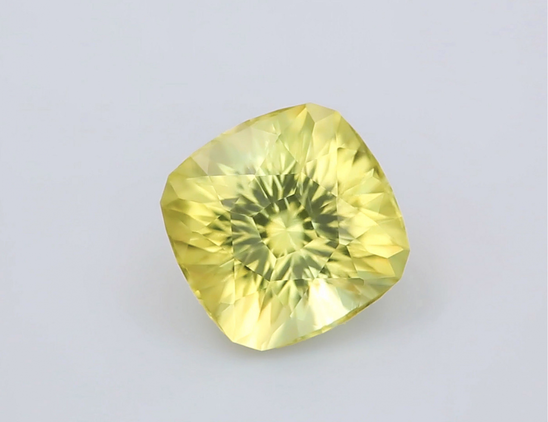 Precision cut 5,40 ct Yellow Tourmaline from D.R.Congo